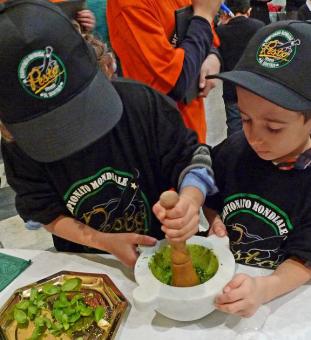 Before the main event, there was a children’s pesto competition in a smaller hall of the Palazzo Ducale.