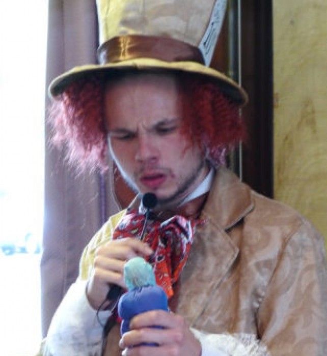 Mad hatter reciting.
