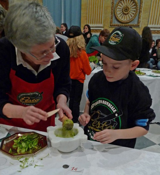 Before the main event, there was a children’s pesto competition in a smaller hall of the Palazzo Ducale.