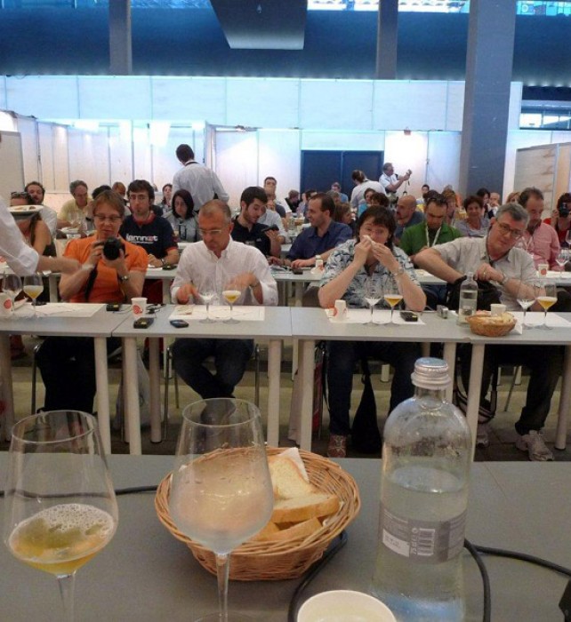 Our sold-out workshop where we served seafood mezze from Thrace, at the ‘Theater of Taste”.